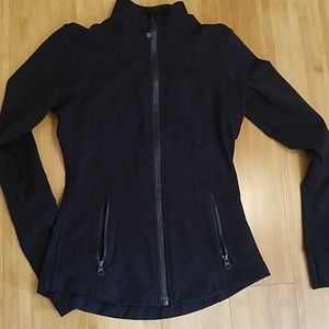 Lululemon womens size 6 Define jacket